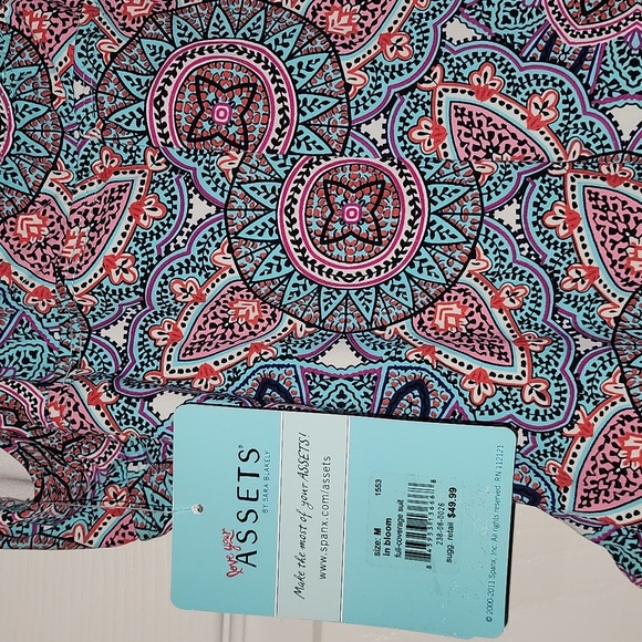 NWT Spanx Love your assets full coverage swim suit - Picture 6 of 11